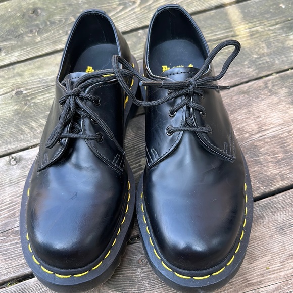 Dr Martens ladies - Picture 1 of 3